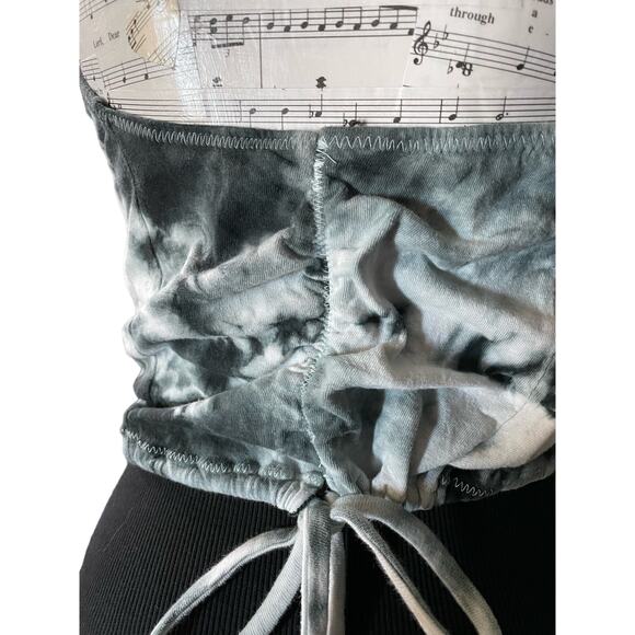 Reworked Savage Life Graphic T-Shirt Halter w/scrunchie - Picture 7 of 12